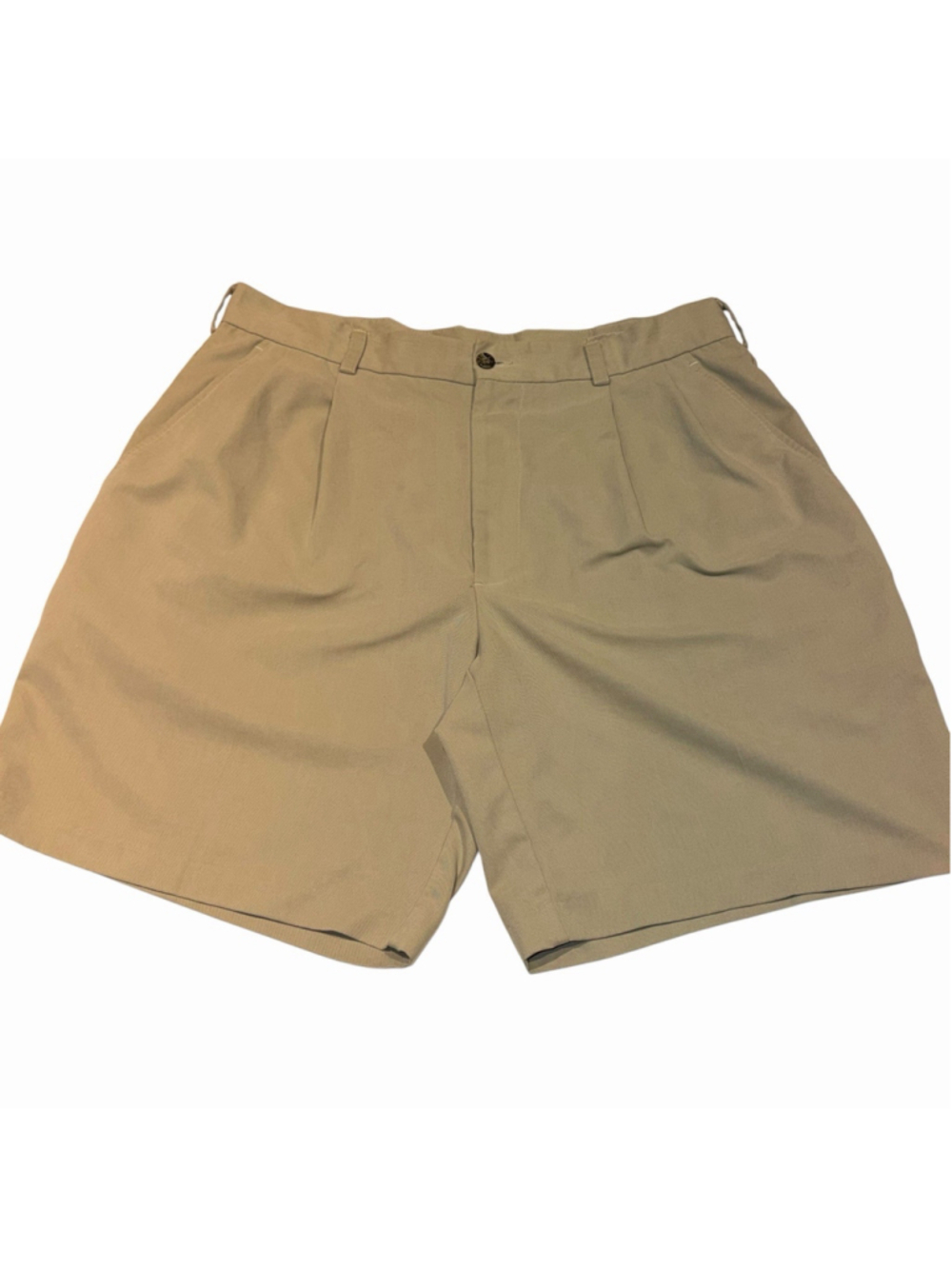 IZOD Khaki Pleated Dress Shorts Men’s 34 Classic Fit Poly Twill Pockets Golf 9”